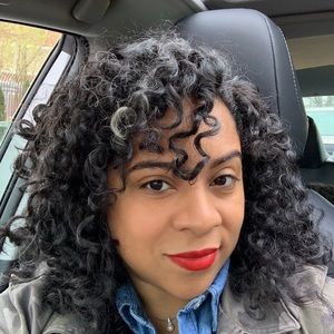 Meet your Posher, Francisca